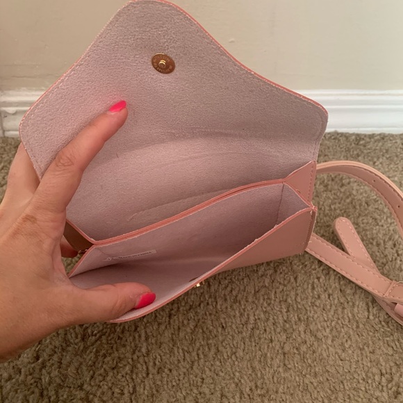 Belt Bag - Picture 2 of 4